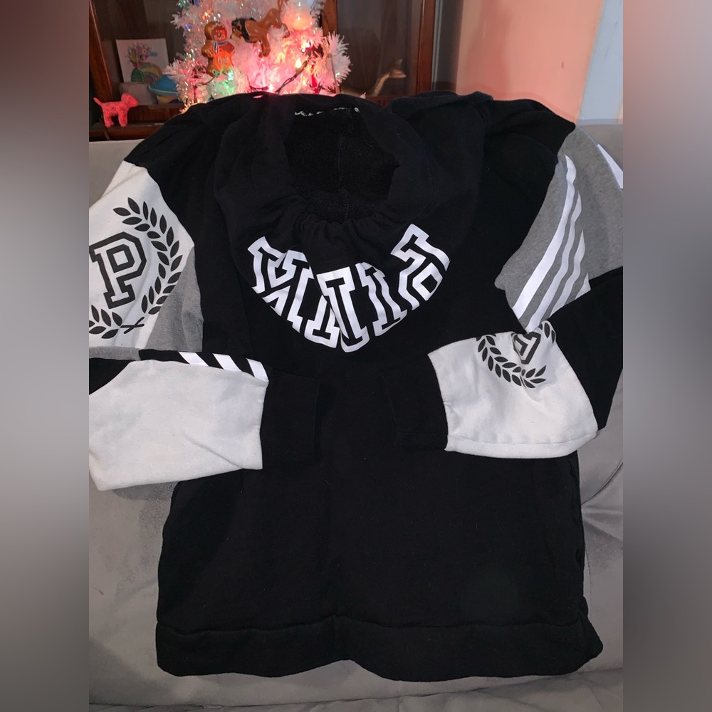 VS PINK- pullover hoodie